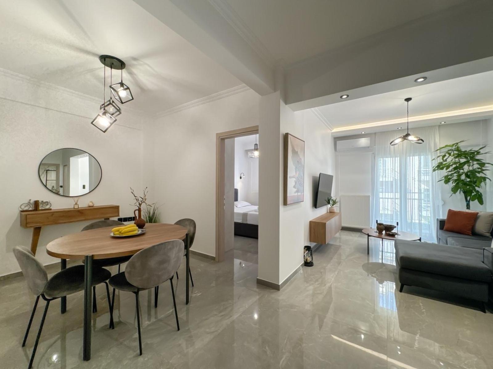 Luxury Downtown Apartment D1 เทสซาโลนิกิ ภายนอก รูปภาพ