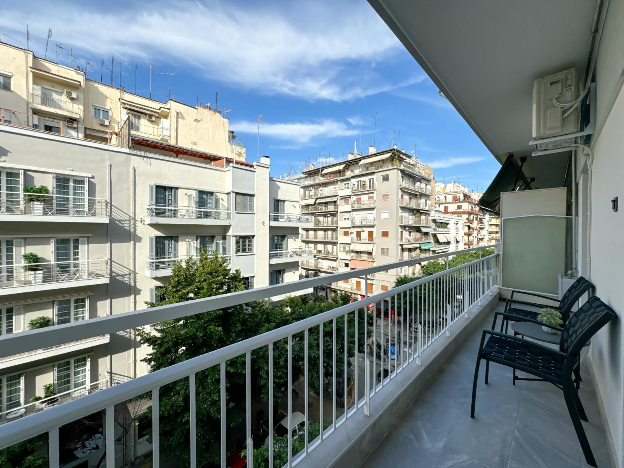Luxury Downtown Apartment D1 เทสซาโลนิกิ ภายนอก รูปภาพ