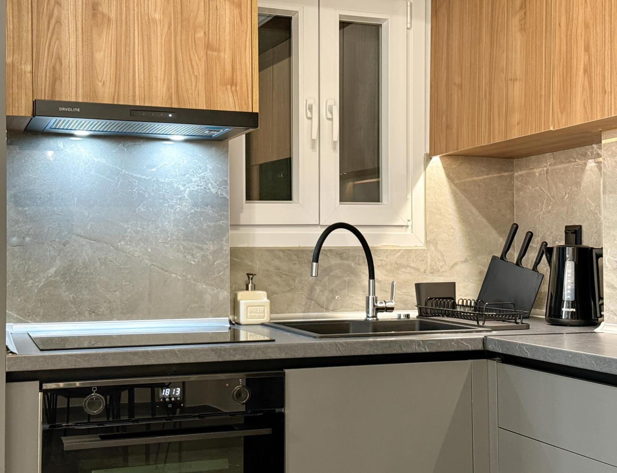 Luxury Downtown Apartment D1 เทสซาโลนิกิ ภายนอก รูปภาพ